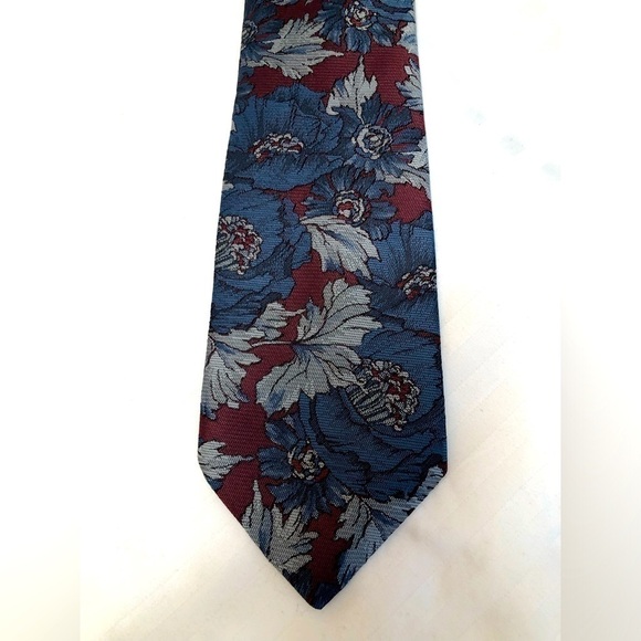Vintage Camden Court Floral Red Blue White Tie Mens Necktie - Picture 14 of 16